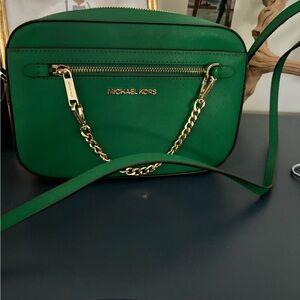 Michael Kors Jet Set Crossbody with Chain